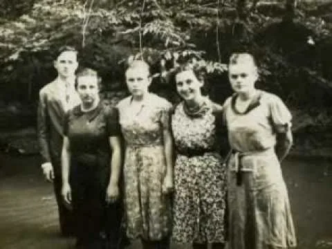 Down To The River To Pray by Alison Krauss video thumbnail