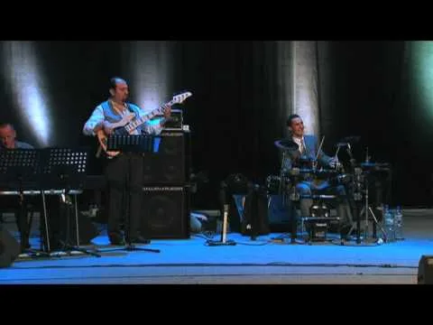 Strike Up The Band by Heritage Singers video thumbnail
