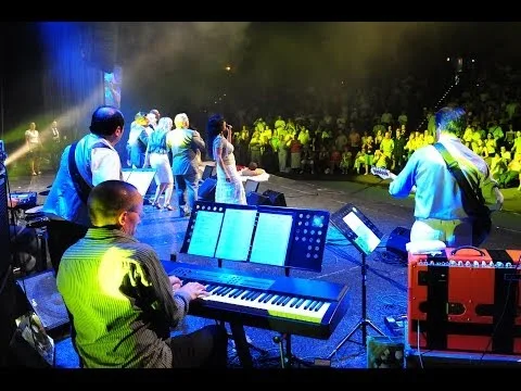 Yes I Am by Heritage Singers video thumbnail