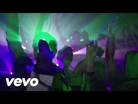 Aviva by Kim Walker-Smith video thumbnail