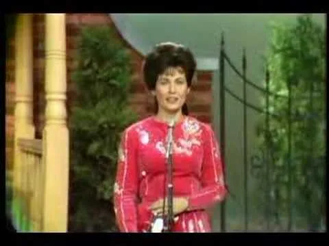 Where No One Stands Alone by Loretta Lynn video thumbnail