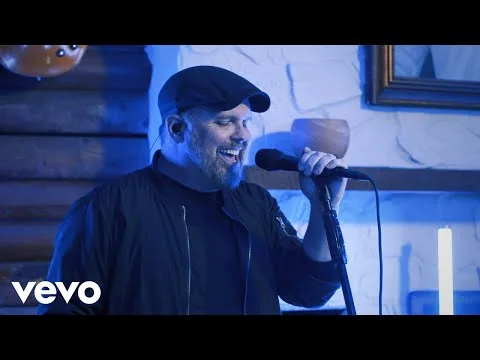 Uh Oh (Here I Go) official video thumbnail
