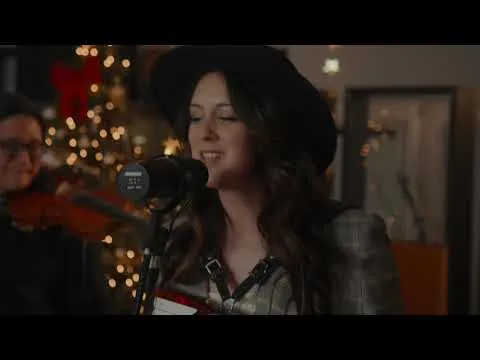 Ding Dong Merrily On High (The Celebration's Starting) official video thumbnail