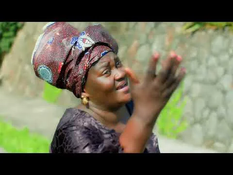 Utabaki na Mimi by Upendo Nkone video thumbnail